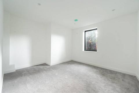 2 bedroom flat for sale, 1 Aldbourne Road, London W12