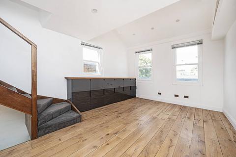 2 bedroom maisonette to rent, Liverpool Road, Islington, London, N1