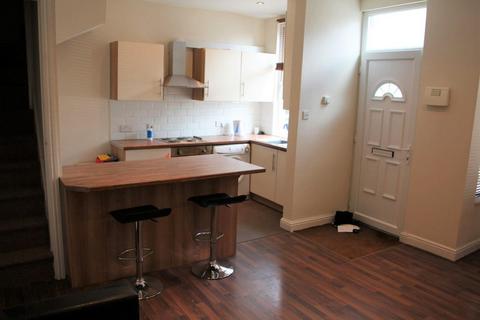 3 bedroom terraced house to rent, Trelawn Avenue, Headingley, Leeds, LS6 3JN