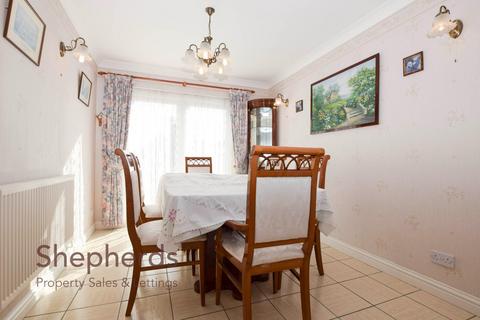 2 Hobby Horse Close, Cheshunt, Waltham Cross, EN7 6UL
