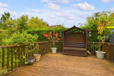 13 Birch Close, Buxton, SK17 6FE