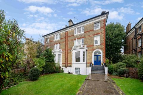 2 bedroom flat for sale, The Barons, Twickenham, TW1