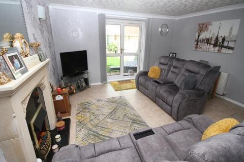 3 bedroom townhouse for sale, Smith Street, Liversedge