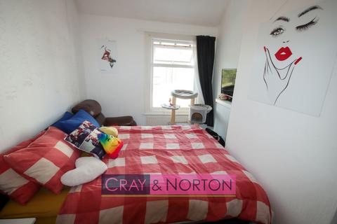 3 bedroom end of terrace house for sale, Grant Road, Addiscombe, CR0