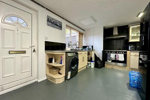 3 bedroom maisonette for sale, The Hyde, Stevenage