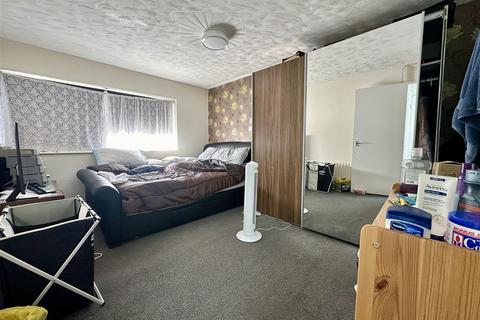 3 bedroom maisonette for sale, The Hyde, Stevenage