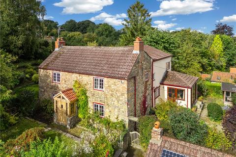Hill House Well Bank, Well, Bedale, DL8 2QG