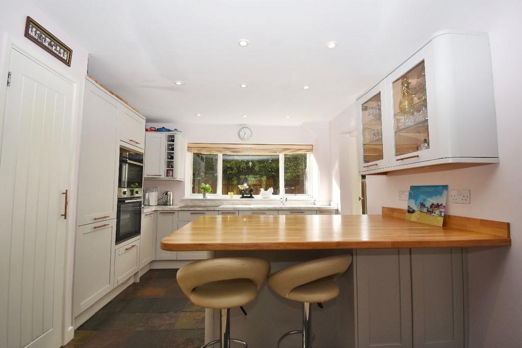 Cherry Hinton Road, Cambridge 3 bed detached house for sale £695,000