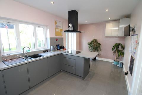 3 bedroom semi-detached house for sale, Westwood Road, Broadstairs CT10