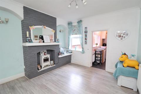 3 bedroom semi-detached house for sale, Kilton Road, Worksop S80