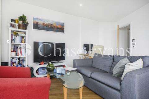 1 bedroom flat for sale, Surrey Quays Street, Canada Water, London, SE16