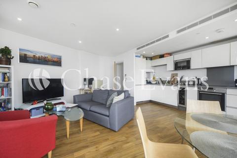 1 bedroom flat for sale, Surrey Quays Street, Canada Water, London, SE16