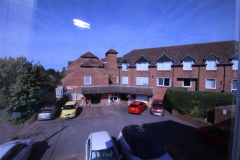 1 bedroom flat for sale, Robinsbridge Road, Coggeshall