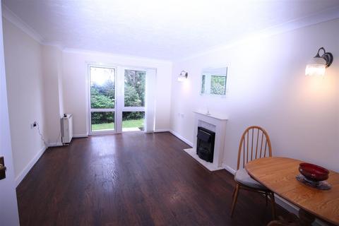 1 bedroom flat for sale, Robinsbridge Road, Coggeshall