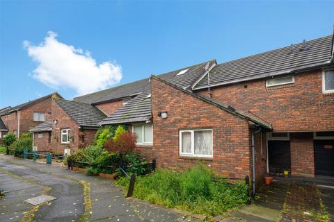 2 bedroom terraced house for sale, Lockier Walk, Wembley