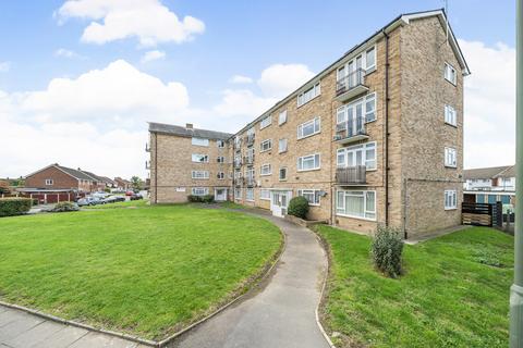 1 bedroom flat for sale, Wellington Court, Stanwell TW19