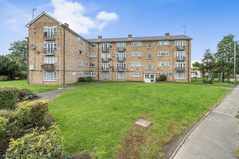 1 bedroom flat for sale, Wellington Court, Stanwell TW19