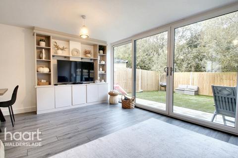 4 bedroom detached house for sale, Springate Close, Chatham