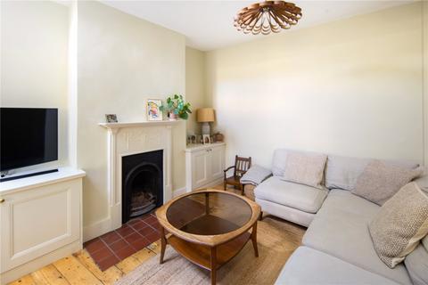 7 Alcester Crescent, London, E5 9PX