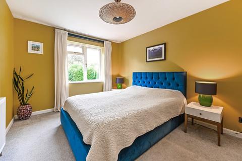 4 Chawton Close, Harestock, Winchester, SO22 6HY