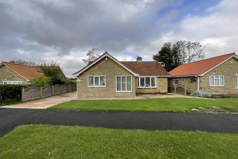 3 bedroom bungalow for sale, Dovecot Close, Gristhorpe, Filey