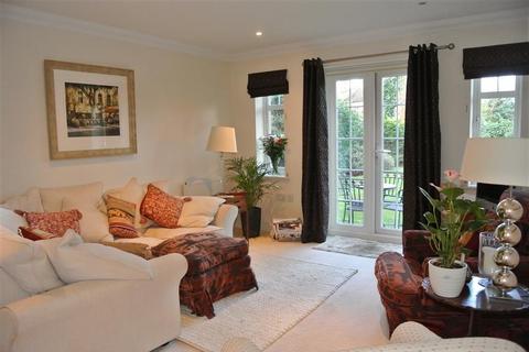 2 bedroom apartment to rent, Portmore Park Road, Weybridge KT13