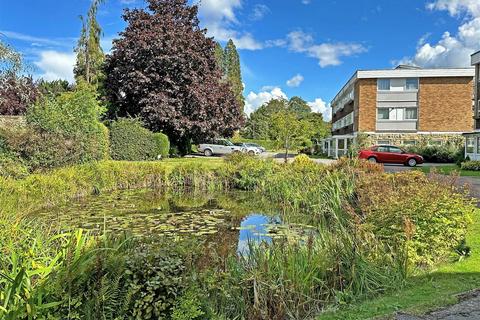 2 bedroom maisonette for sale, Doods Road, Reigate