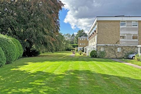 2 bedroom maisonette for sale, Doods Road, Reigate