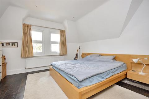 2 bedroom flat for sale, Enys Road, Eastbourne