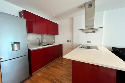 2 bedroom apartment to rent, Vantage Quays, 5 Brewer Street, Manchester