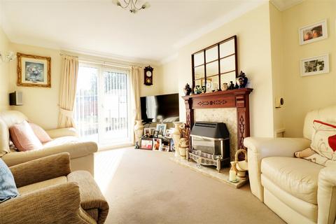 3 bedroom semi-detached house for sale, Walsall Road, Great Wyrley