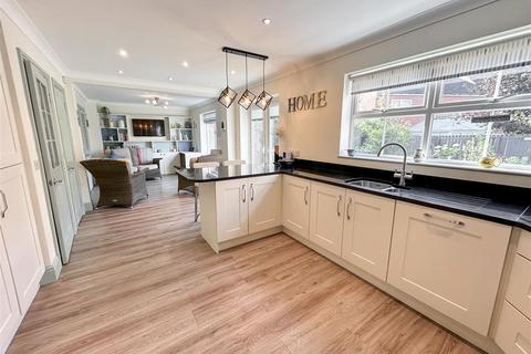 4 bedroom detached house for sale, Blenkinsop Mews, Newcastle Upon Tyne