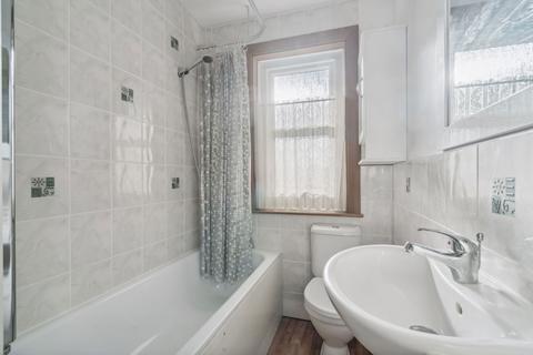 24 Douglas Crescent, Houghton Regis, Dunstable, LU5 5AT