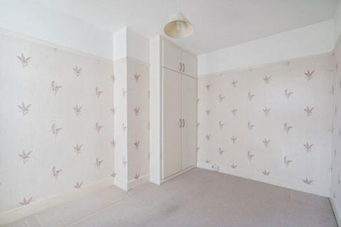 24 Douglas Crescent, Houghton Regis, Dunstable, LU5 5AT
