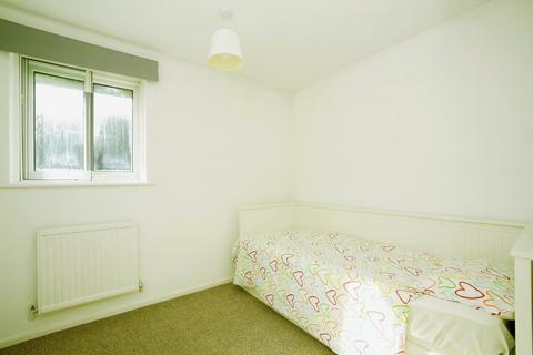 25 Althorp Close, Leicester, LE2 8PZ