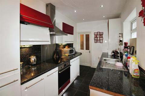 2 bedroom flat for sale, Wharton Street, South Shields