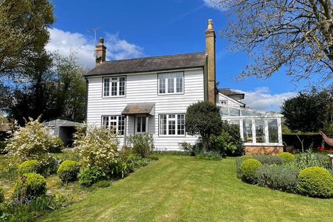 4 bedroom detached house for sale, Goddards Green Road, Cranbrook TN17