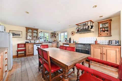 4 bedroom detached house for sale, Goddards Green Road, Cranbrook TN17