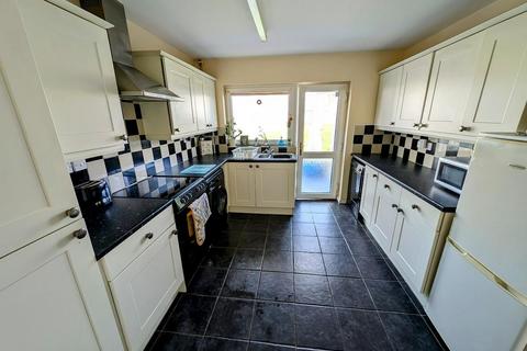 2 bedroom bungalow for sale, Rodborough, Yate, Bristol