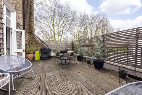 2 bedroom apartment for sale, Auckland Road, SW11