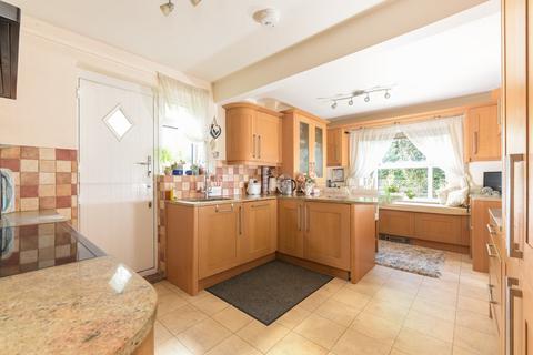 4 bedroom detached house for sale, Chalkshire Road, Butlers Cross, Buckinghamshire, HP17