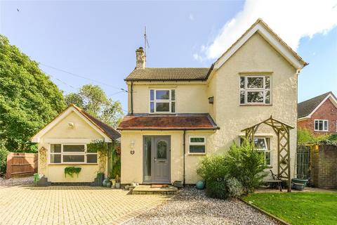 4 bedroom detached house for sale, Chalkshire Road, Butlers Cross, Buckinghamshire, HP17