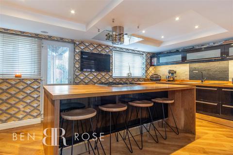 15 Arrowsmith Drive, Hoghton, Preston, PR5 0DT