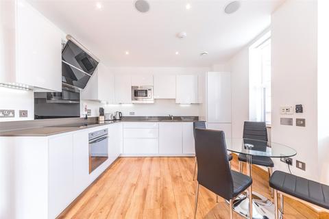 1 bedroom apartment to rent, Ludgate Broadway, London EC4V
