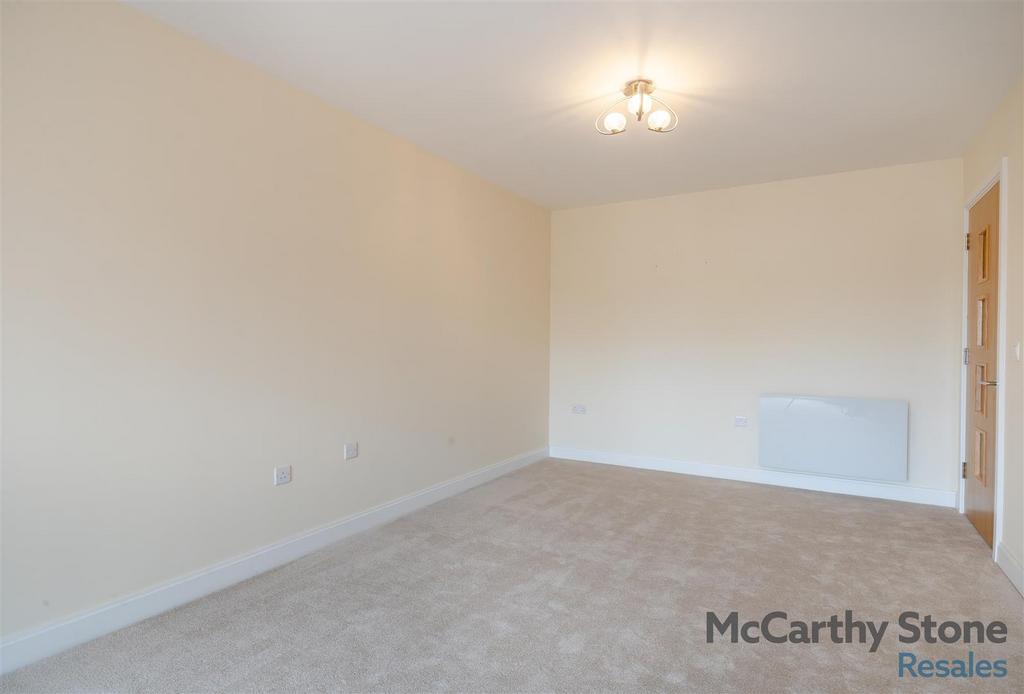 8648832-interior27.jpg