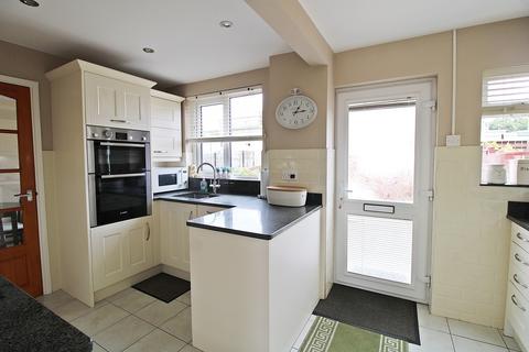 46 Bryngolau, Tonyrefail, Porth, CF39 8HP