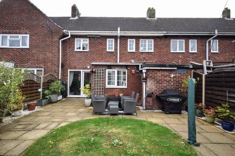 3 bedroom terraced house for sale, St Bernards Avenue, Louth LN11