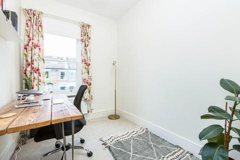 Upper Flat, 49 Ringford Road, London, SW18 1RP
