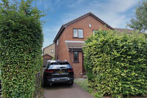 3 bedroom detached house to rent, Kingswood, Warrington WA5