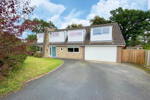 4 bedroom detached house for sale, 26 Woodside Drive, Shrewsbury, SY3 9BW